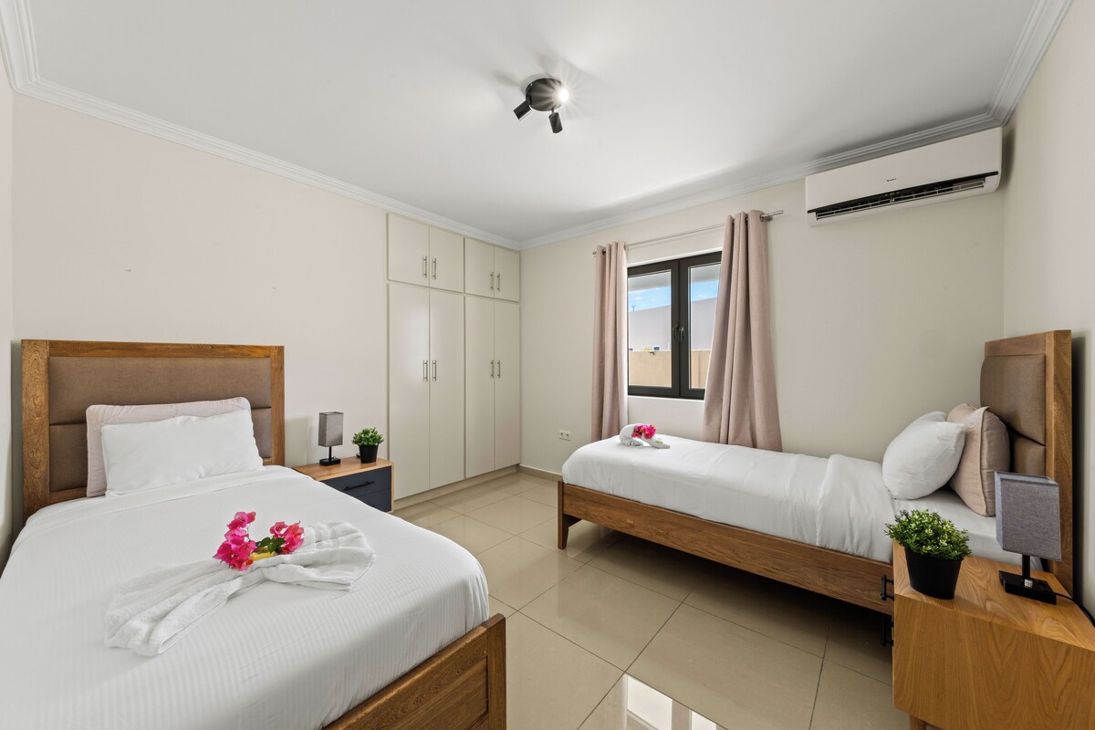 Apartment, 2 Bedrooms, Pool Access, Pool View | Iron/ironing board, WiFi (free), bed sheets