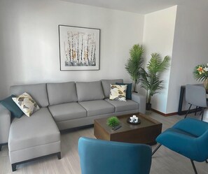 Deluxe Apartment, 3 Bedrooms, Pool View | Iron/ironing board, free WiFi, bed sheets - Sirena Resort Curaçao (Willemstad)
