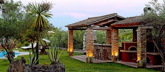 Villa Privilege with tennis Court and outdoor & indoor Heated Pool (sleep 8)