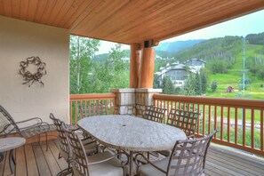 Condo, 2 quartos | Terraço/pátio