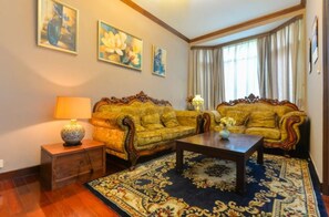 Senior-Villa | Wohnzimmer | LCD-Fernseher