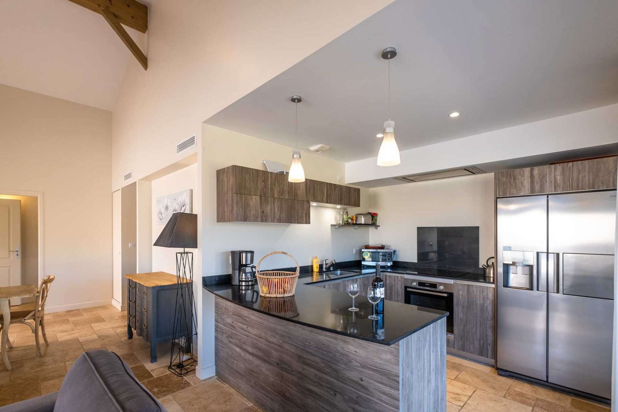 雪櫃、微波爐、焗爐、洗碗機