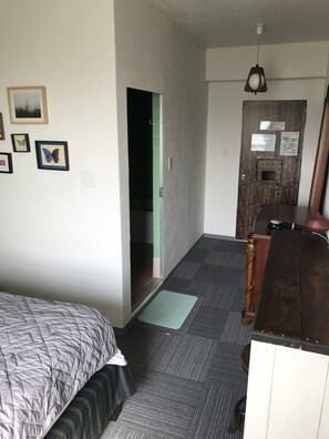 Queen Room 7 | Free minibar, soundproofing, free WiFi - Hotel Ran (Okinawa)