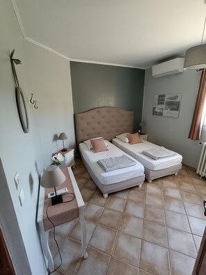 2 chambres, fer et planche à repasser, Wi-Fi gratuit