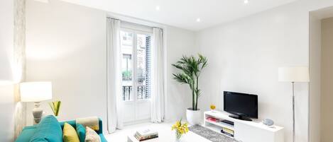 Smart TV, DVD player