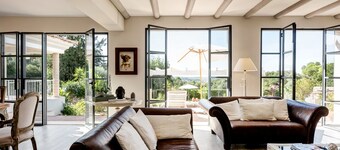 Casa Mandovi, a luxury sanctuary sitting above Vale do Lobo and Dunas Douradas