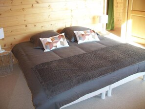 Individually decorated, individually furnished, free WiFi, bed sheets