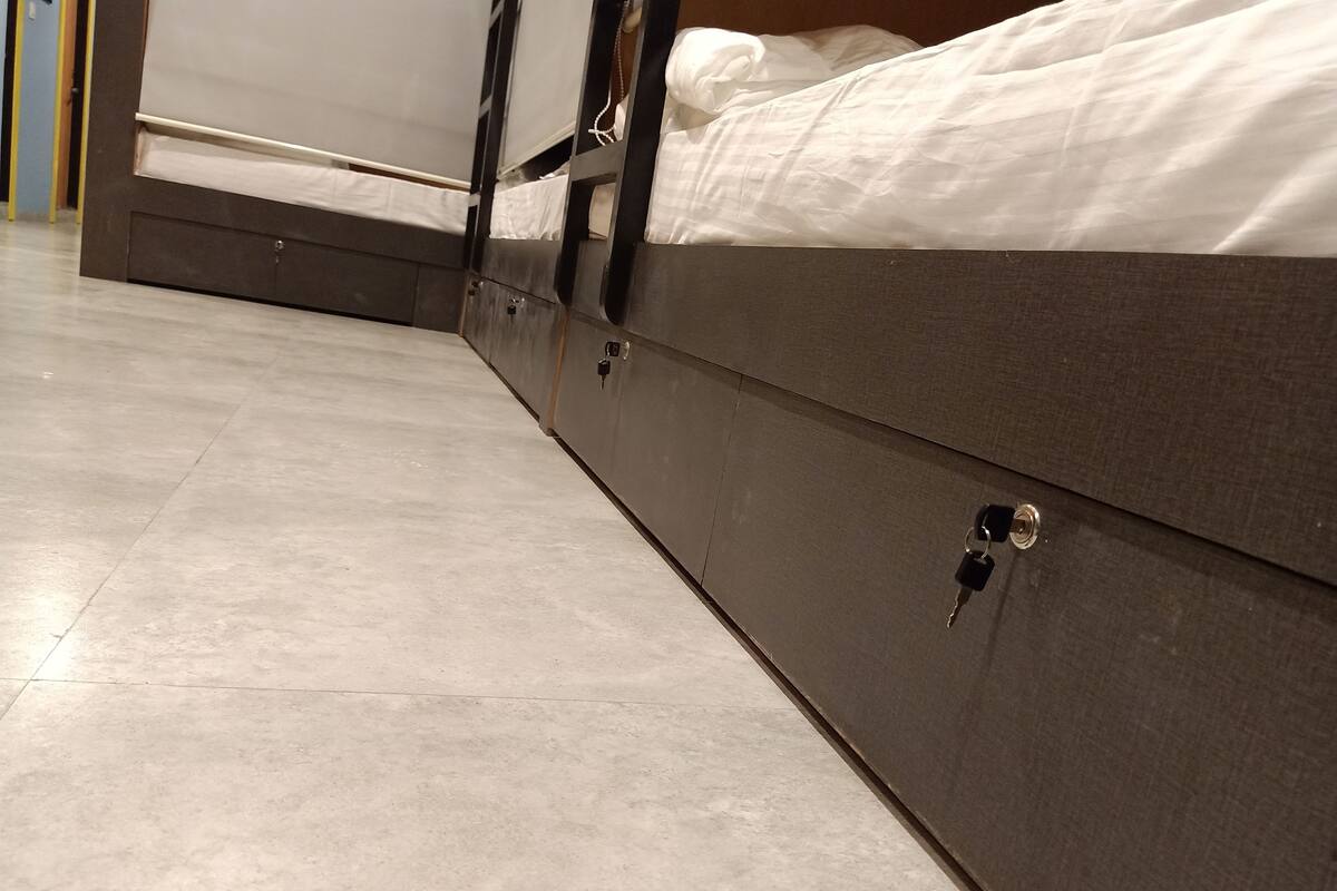 Premium bedding, pillowtop beds, laptop workspace, WiFi (free)