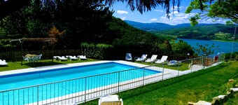 SERVITU 'leilighet 4/6 plasser, svømmebasseng, spa-park