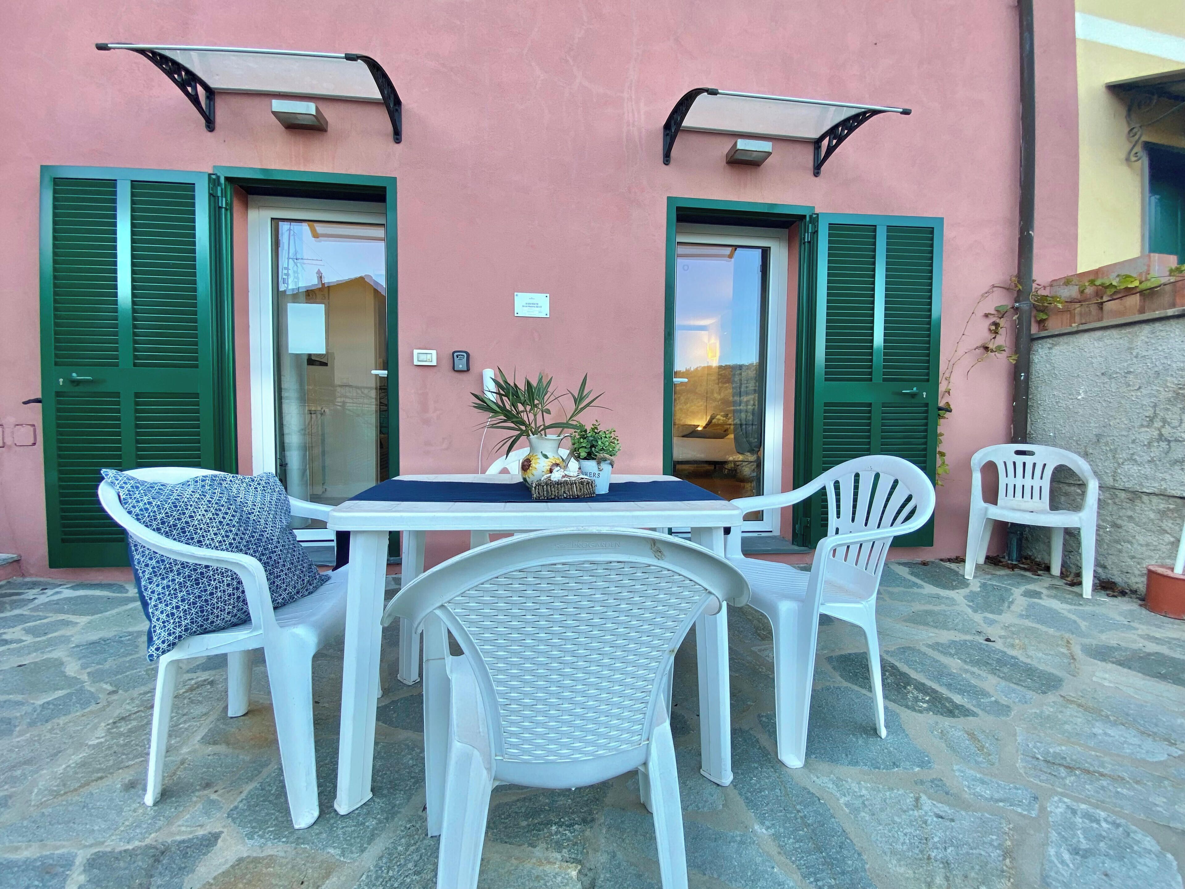 Chambre Tradition, 1 chambre, vue colline, rez-de-chaussée | Terrasse/Patio