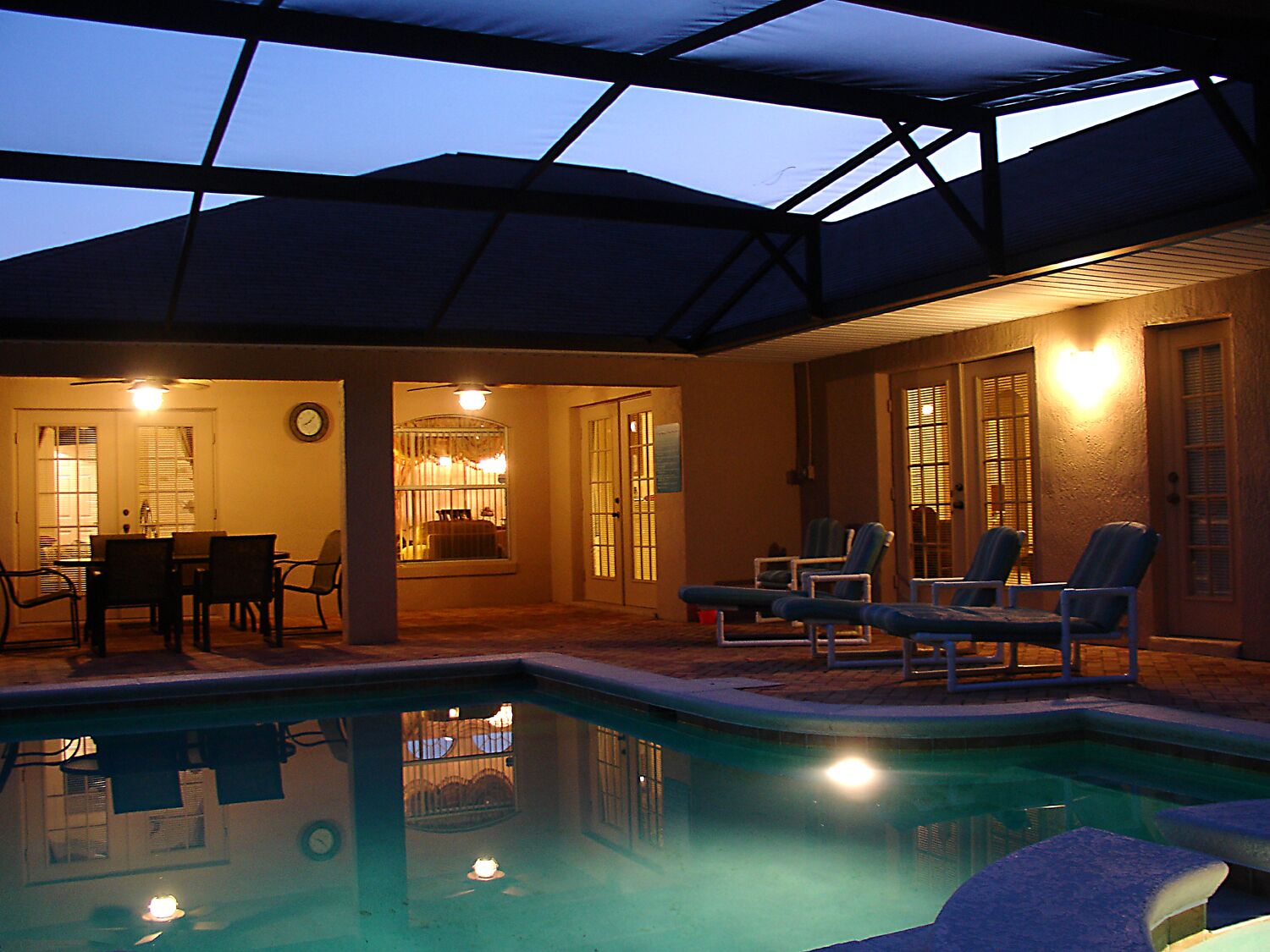 Ulkouima-allas, lämmitetty uima-allas