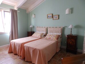 2 bedrooms