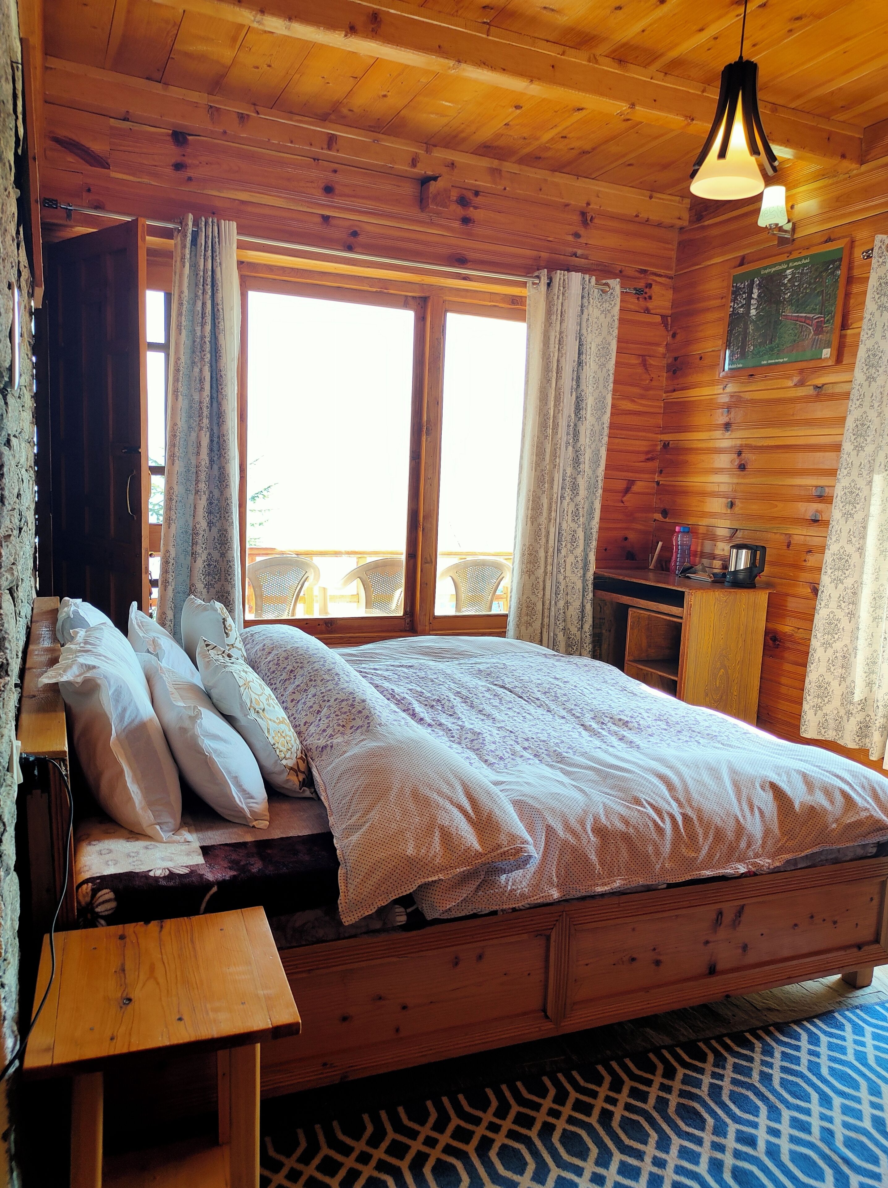 5 slaapkamers, een strijkplank/strijkijzer, gratis wifi, beddengoed