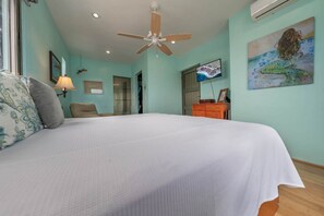 In-room safe, iron/ironing board, free WiFi, bed sheets