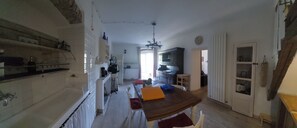 Dining -  "Ma Se Ghe Penso" Apartment 1 Near Sestri Levante - Portofino - 5 Terre  (Castiglione Chiavarese - Sestri Levante)
