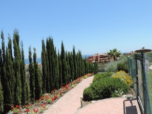 Property grounds - Marina de Casarès Dona Julia Golf Andalusia 29690 ES (Casarès costa-malaga andalousie)