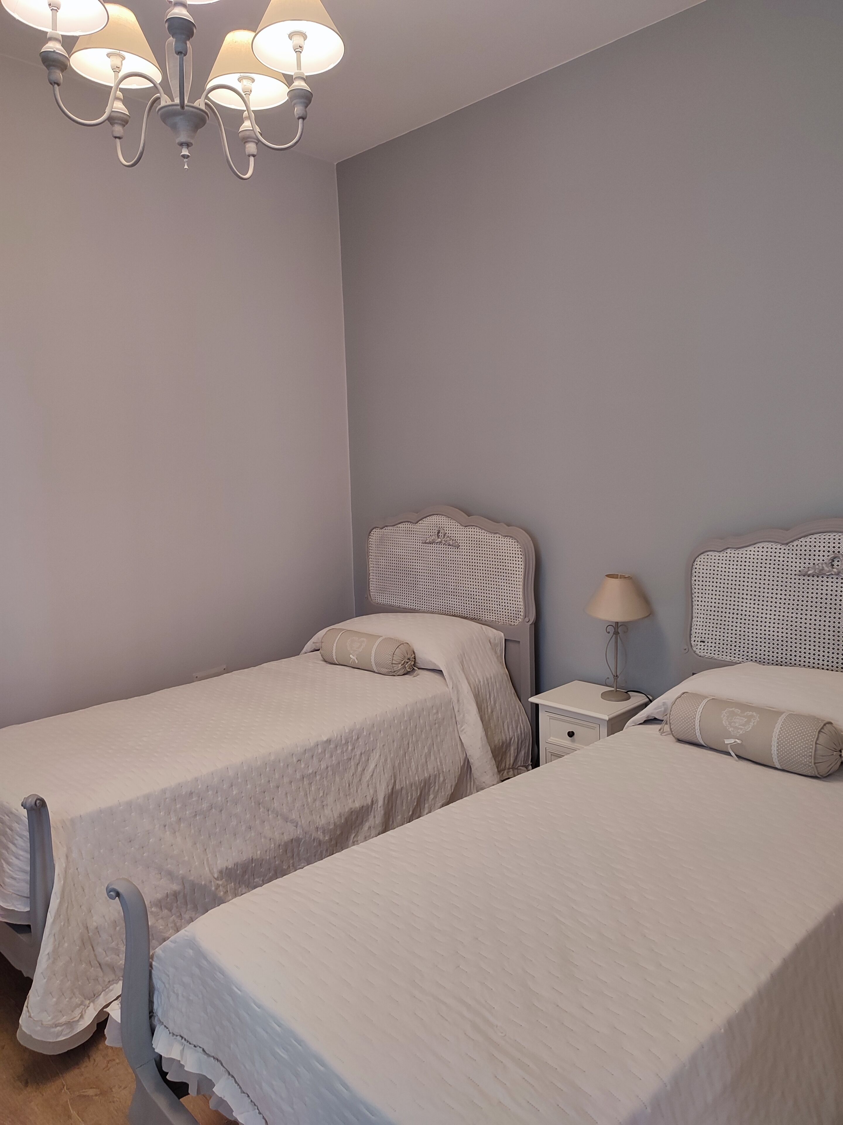 5 Schlafzimmer, Bügeleisen/Bügelbrett, WLAN, Bettwäsche