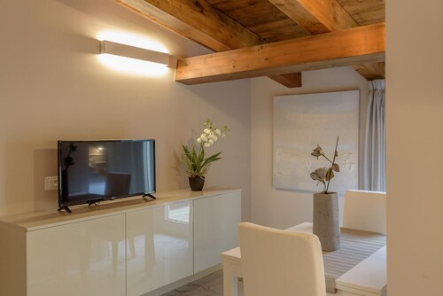 Apartment Stabdard Suite  3