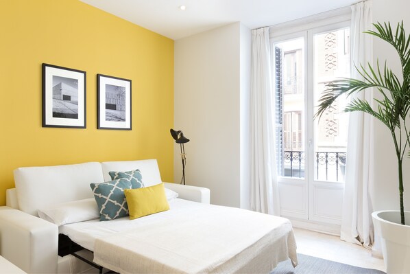 2 bedrooms, iron/ironing board, travel cot, WiFi - CARRETAS APARTMENTS MADRID 102 (MADRID)