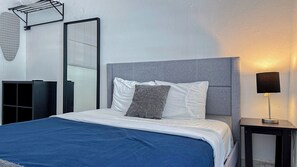 1 bedroom, iron/ironing board, WiFi, bed sheets - Hermoso Apartamento en Ponce con wifi y roku cerca de la plaza (Ponce Pueblo)