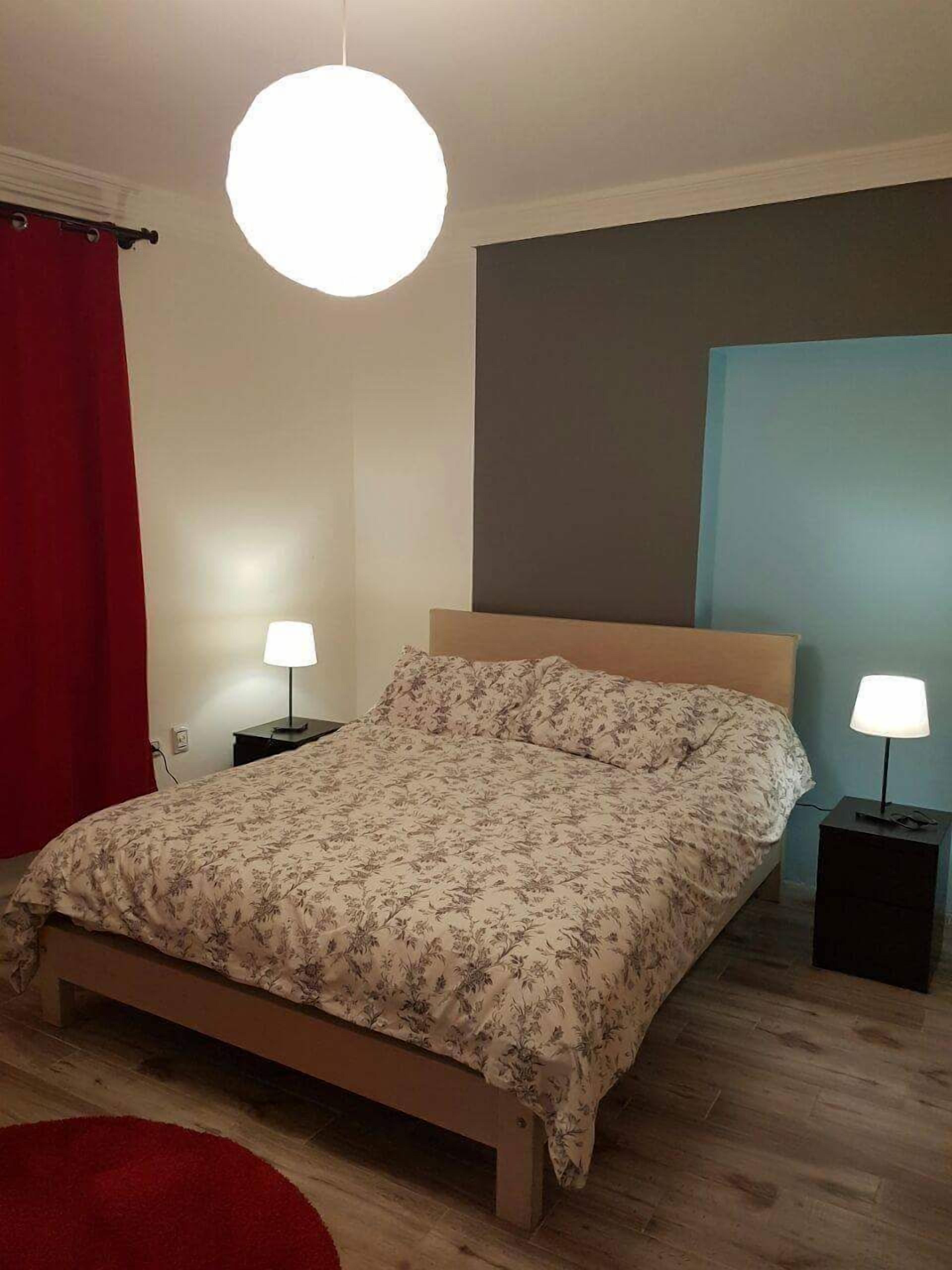 2 bedrooms, iron/ironing board, free WiFi