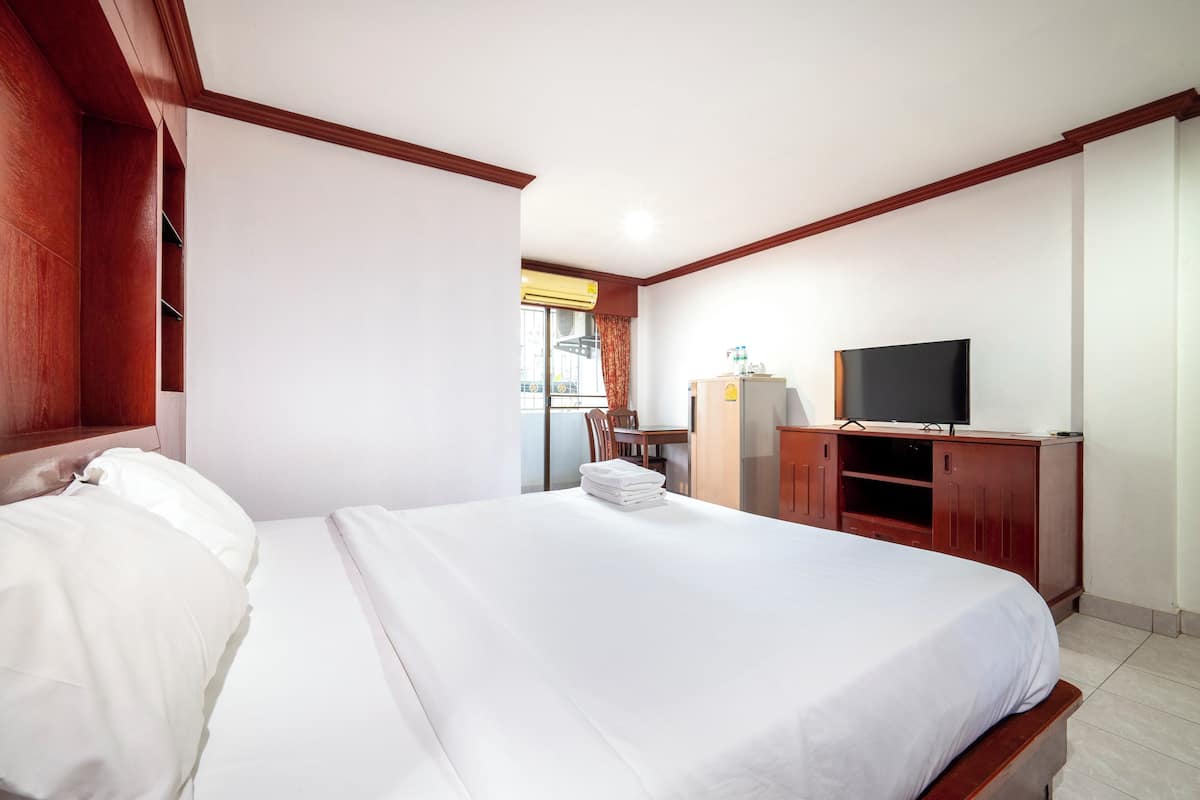 Standard Double Room | Premium bedding, pillow-top beds, in-room safe, individually decorated