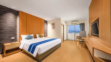 Senior Double Room | Premium bedding, pillowtop beds, in-room safe, individually decorated