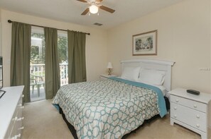 3 bedrooms, in-room safe, iron/ironing board, free WiFi - 2CLOSE TO ALL ATTRACTIONS! TOURIST CENTRAL!RESORT STYLE LVING! (Kissimmee)