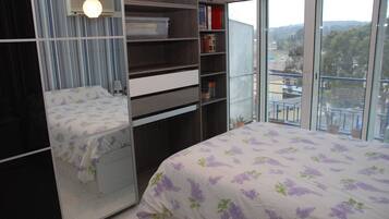 1 camera, ferro/asse da stiro, culla da viaggio, Wi-Fi gratuito