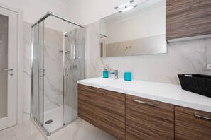 Hair dryer, towels - Appartamento con due camere e balcone a due passi dall\'Arena (Verona)