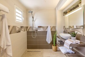 Shower, hair dryer, towels - Lidoam (Le Vauclin)