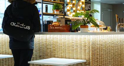 The People Hostel - Tours