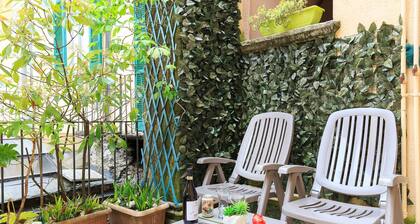 SCHÖNE ZENTRALE WOHNUNG, HISTORISCHES ZENTRUM MIT TEILWEISEM SEEBLICK