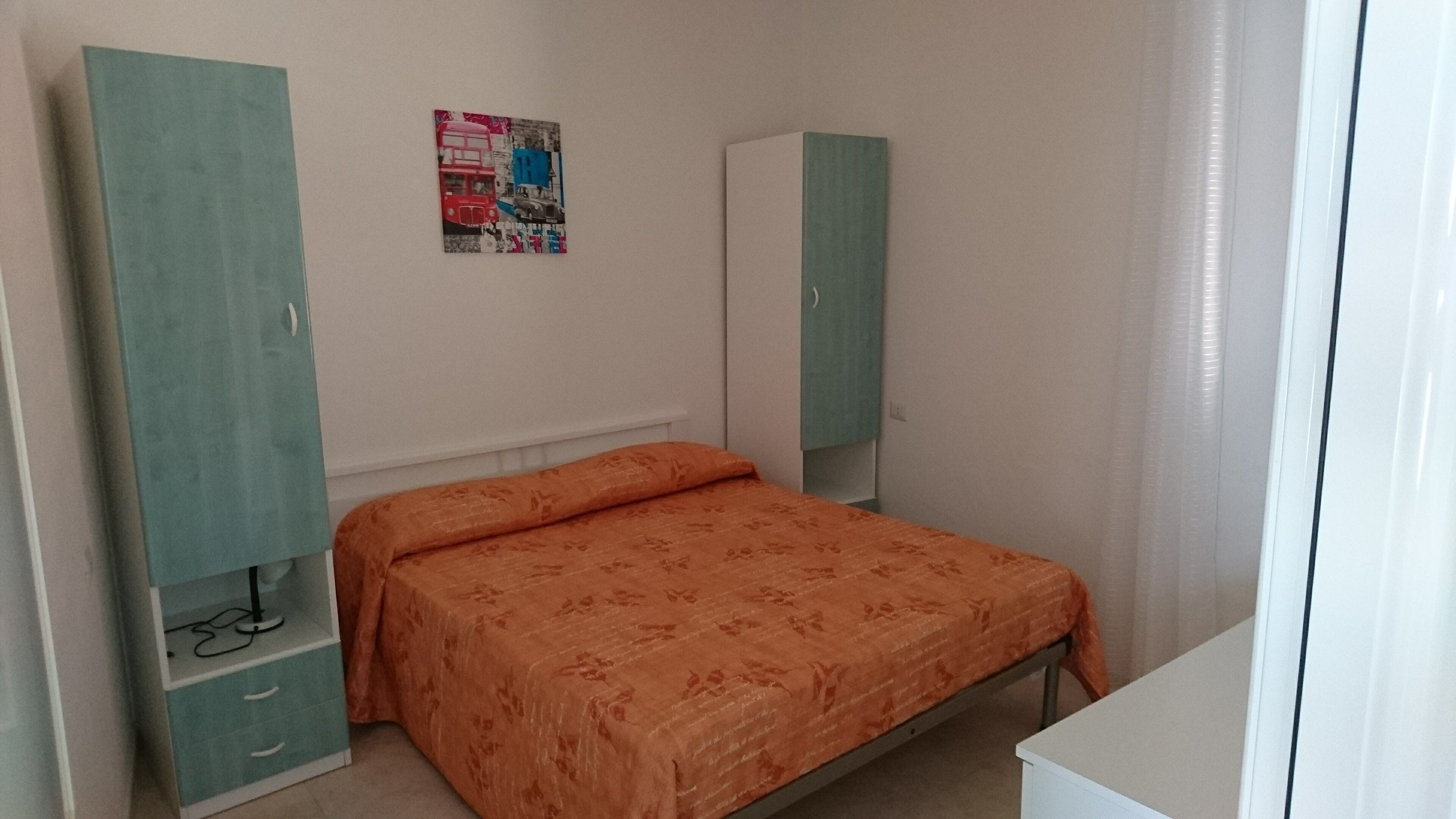 2 chambres, fer et planche à repasser, lit parapluie, Wi-Fi gratuit