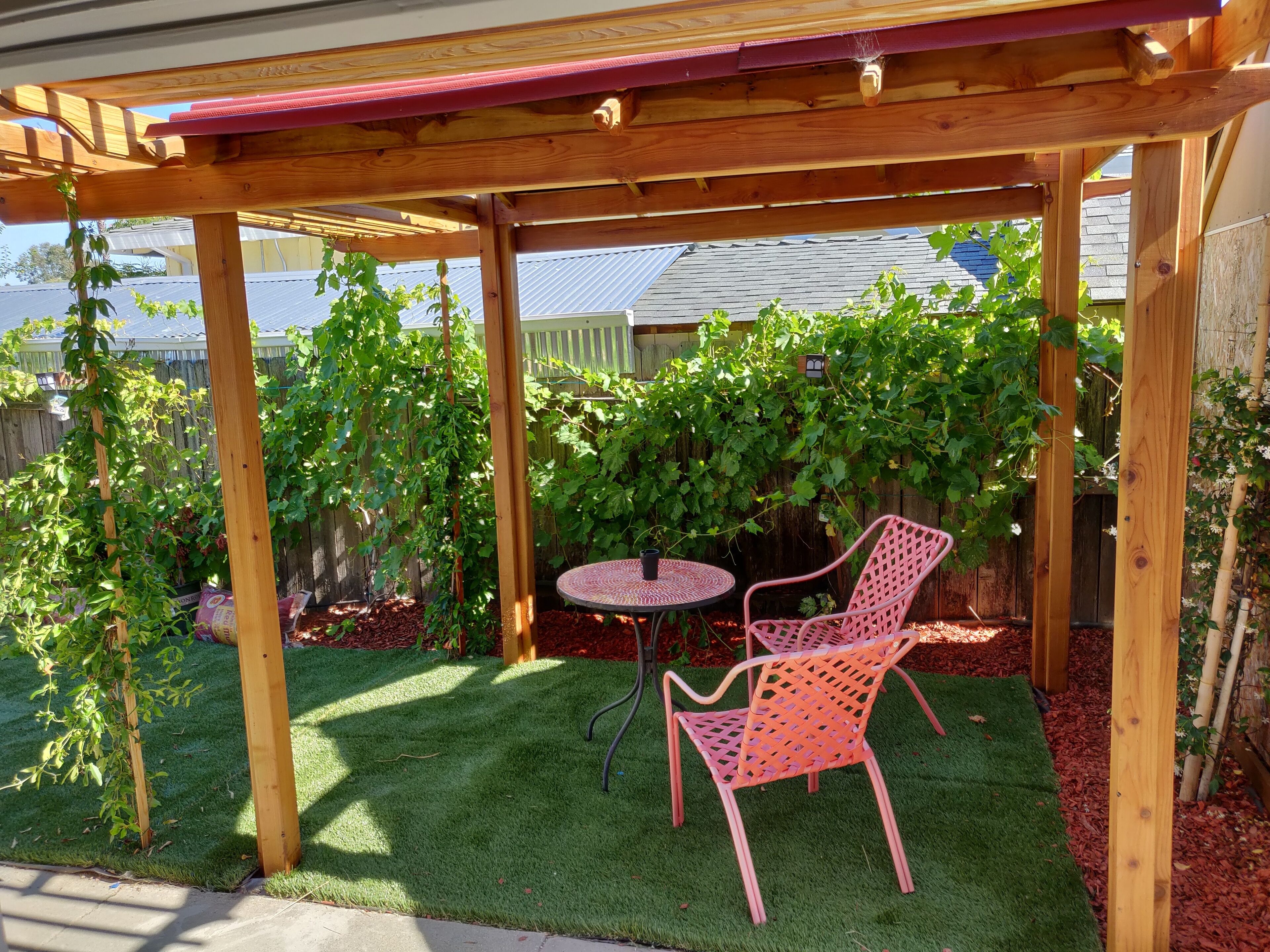 Napa Suite: French Grape Vine Garden