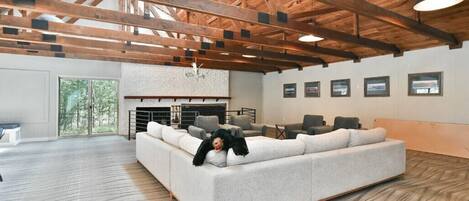 المنشأة من الداخل