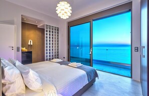 5 camere, una cassaforte in camera, ferro/asse da stiro, Wi-Fi gratuito