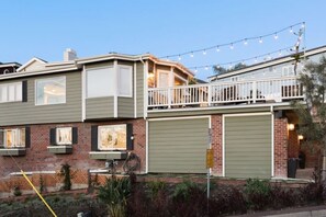 Exterior - Cozy getaway, centrally located to experience the beauty of Dana Point (Dana Point)