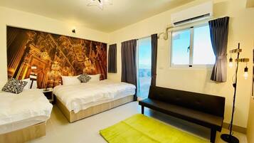 Triple Room | Free WiFi, bed sheets