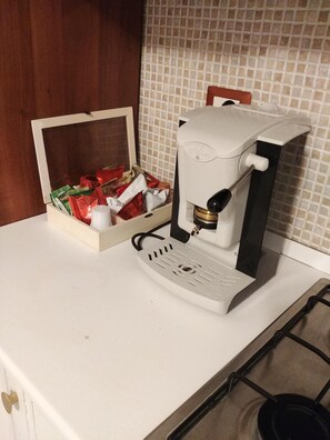 Kaffee und/oder Kaffeemaschine