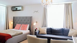 Iron/ironing board, free WiFi, bed sheets