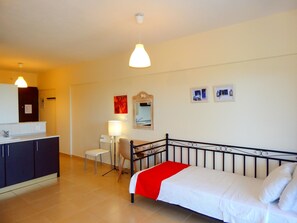 1 bedroom, iron/ironing board, free WiFi, bed sheets
