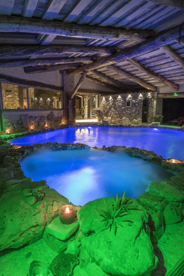 Piscine couverte, piscine chauffée
