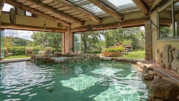 Piscine couverte, piscine chauffée