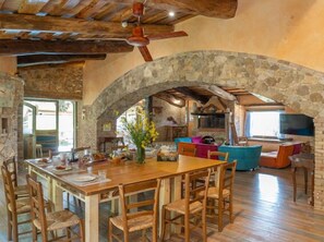 تناول الطعام