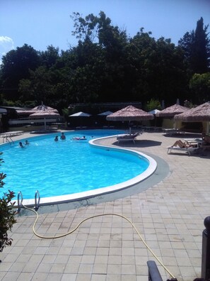 Pool - detached house near the Madonna della Libera sanctuary (Pratola Peligna)