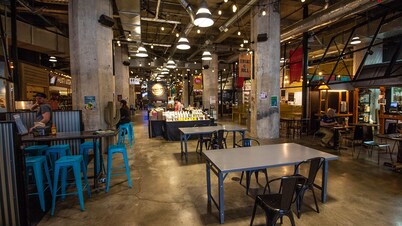 30 Day Min/Downtown/Wifi/Self Check-In/Secure Parking/Outdoor Space/CDC cleaning