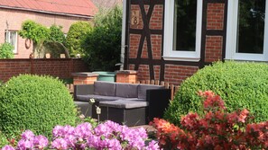 Terrace/patio - Design-oriented historic farmhouse (285 m²) - the ideal FAMILY MEETING (Trebel)