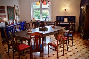 Dining - Design-oriented historic farmhouse (285 m²) - the ideal FAMILY MEETING (Trebel)