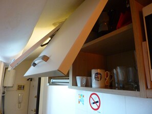 Interior - Milan: In the center, Porta Venezia, a small, beautiful and cheap attic  (Milano)